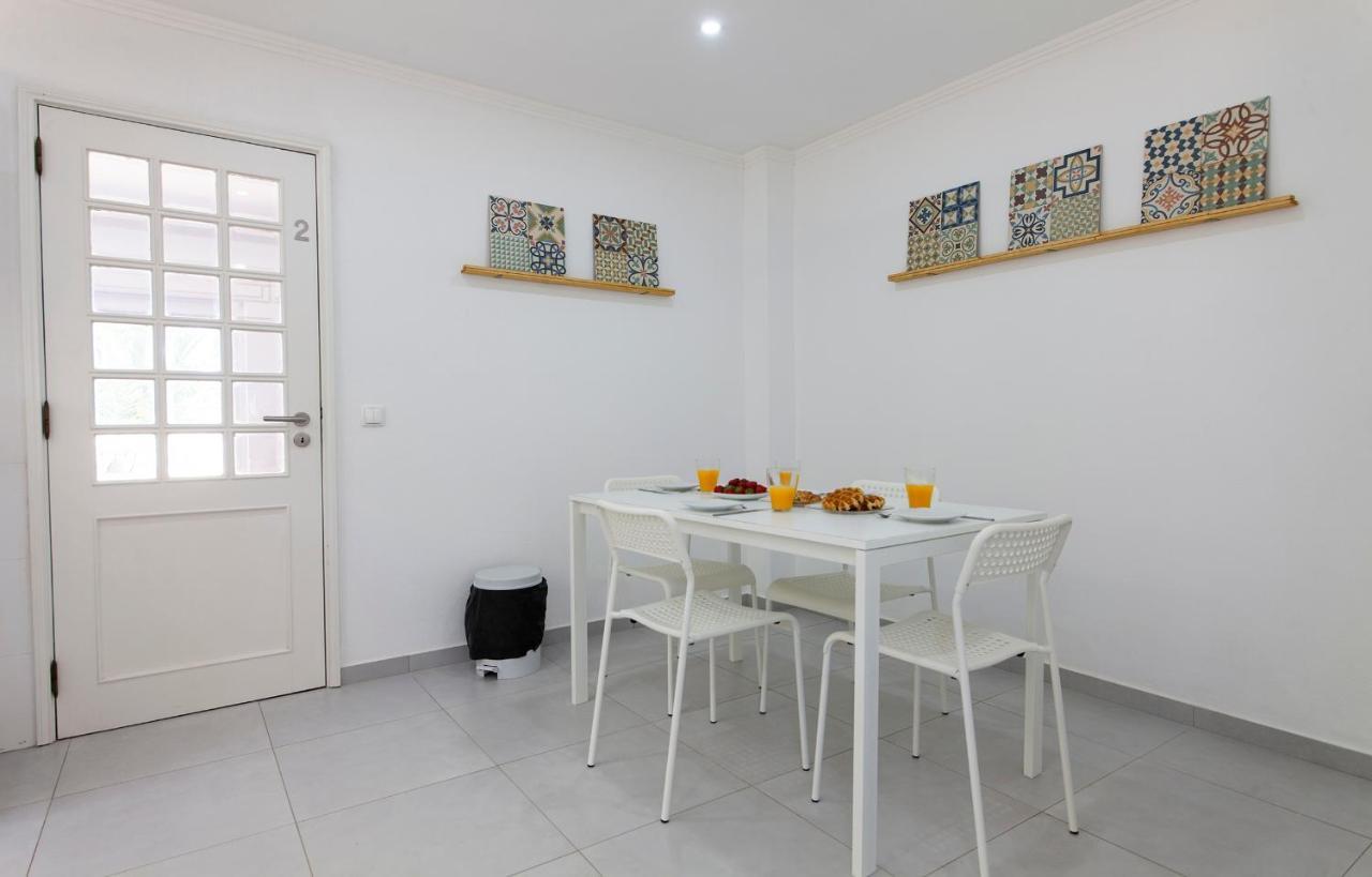 N - Astonishing Bay View Guesthouse لاغوس المظهر الخارجي الصورة