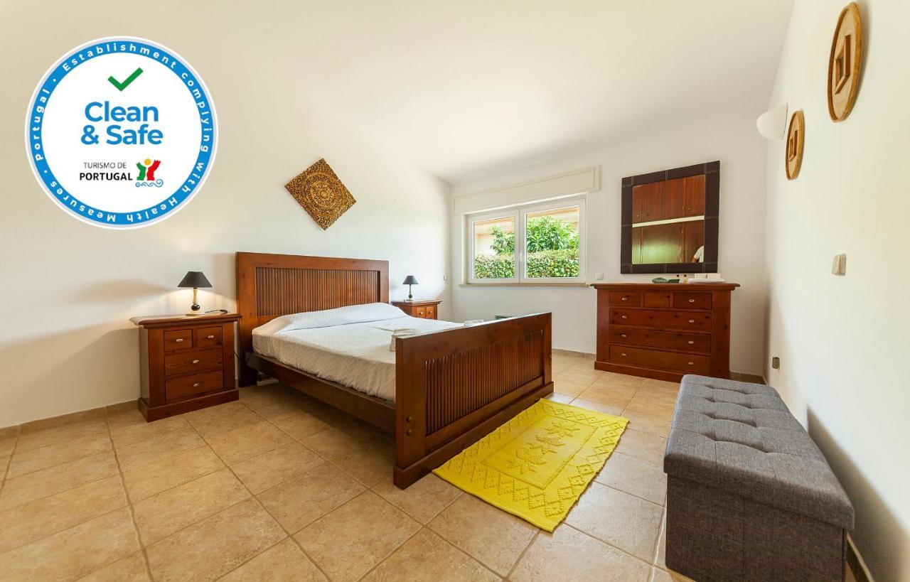 N - Astonishing Bay View Guesthouse لاغوس الغرفة الصورة